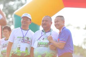 BIB: 
                            <button type="button" onclick="openModal(3653714)" class="btn btn-primary btn-sm float-right btn-popup" data-toggle="modal" data-target=".modal-high-quality">
                        <i class="fas fa-shopping-cart"></i> Add to Cart
                    </button>
                                            <button type="button" onclick="isThisMe(3653714, true)" class="btn btn-success btn-sm float-right btn-popup btn-isme hidden" data-toggle="tooltip" data-placement="bottom" title="นี่คือรูปของคุณใช่ไหม คลิกที่นี่เพื่อเอาเข้าอัลบั้ม">
                        <i class="fas fa-plus"></i> Add to album
                    </button>
                    <button type="button" onclick="isThisMe(3653714, false)" class="btn btn-warning btn-sm float-right btn-popup btn-isnotme hidden">
                        <i class="fas fa-ban"></i> Remove from album
                    </button>